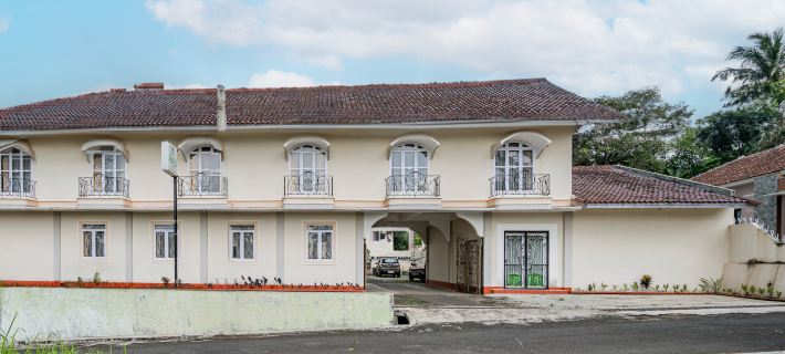Capital O 93949 Hotel Popuci By Pupa Hospitality Ξενοδοχεία στην πόλη Kuningan Regency