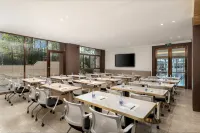 EZZI Hotel （Shenzhen Bao'an International Exhibition Ice and HuaFa Snow World）） - 4-نجوم