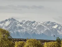 Urba Hotel (Dushanzi Duku Highway Branch) - Mountain view