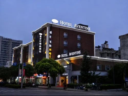 Aventine Town Hotel