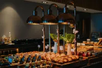 Katamaran Hotel & Resort Komodo - breakfast