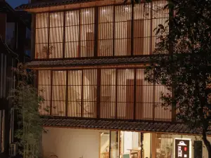 HOTEL MORO