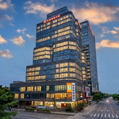 如家飯店（廣州沙麵島黃沙大道店） 如意坊附近的飯店