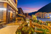 Chang Ping Inn(Four Girls Mountain Scenic Area) - Mountain View