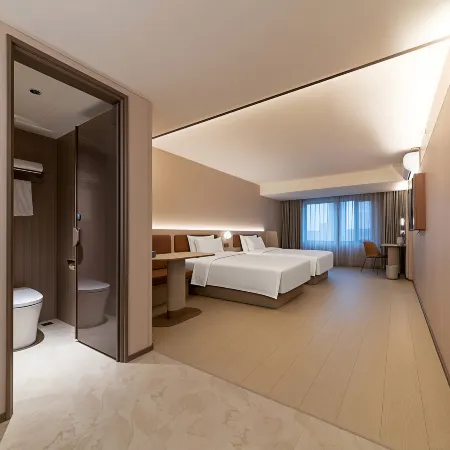 Homeinn (Tieling Yinzhou District Tieling Station Branch)