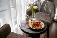 Central Ananas Hotel Kunming Old Street & Green Lake - 4-Star