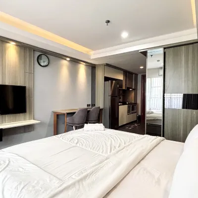 Seven Living Tamansari Tera Residence Hotels near Bank BNI