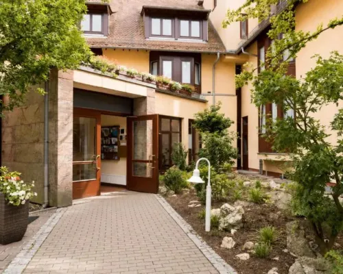 Sunday Hotel Nürnberg Hôtels à proximité de : Stade Max-Morlock-Stadion