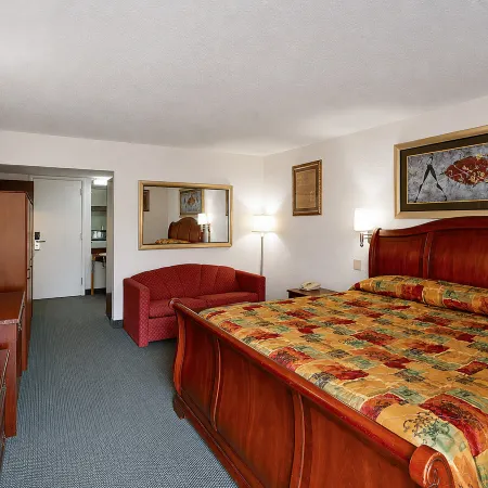 Hometown Inn Staunton VA near Hwy 11