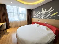 Homeinn Pebble Cloud Hotel (Yantai International Expo Center Yantaishan Hospital New Campus) - parcheggio