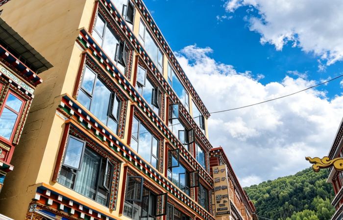 Dege Yunjia Hotel