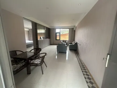 Deqin Tianyi Homestay Hotel - شرفة