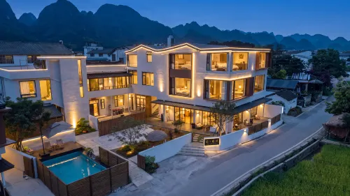Yi·Nanchuan | Misty·Crest·Dream View Realm Homestay (Xia Nahui, Wanfenglin Scenic Area) - Private Pools