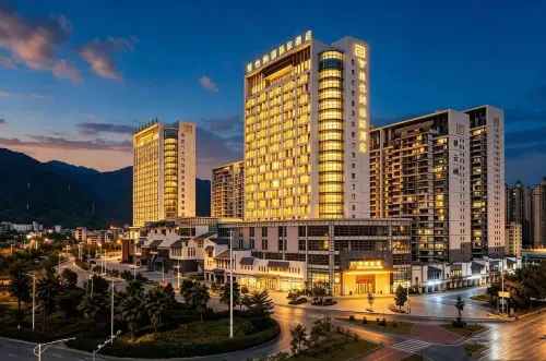 Vienna International Hotel (Yunfu Sports Park) - parking