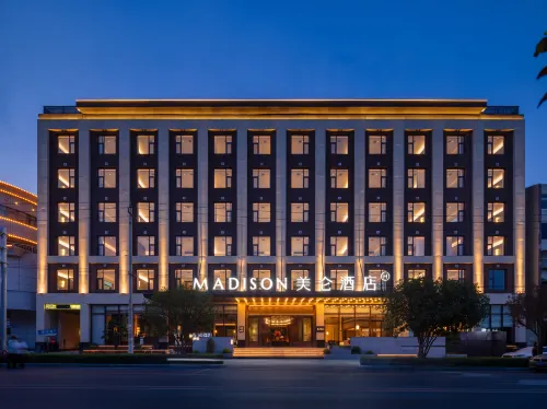 Madison Hotel Yuzhou - Parking
