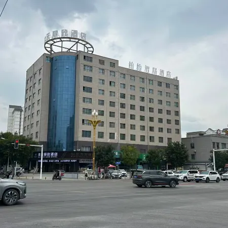 Huan County Haitian Lize Hotel (Huanzhou Ancient City Scenic Area Branch)