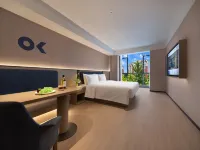 OKDAY Hotel (Xianning Yinquan Avenue Hubei University of Science and Technology) - موقف سيارات