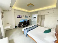 Lazy Gaming Apartment (South Bus Station Tianmao Branch)