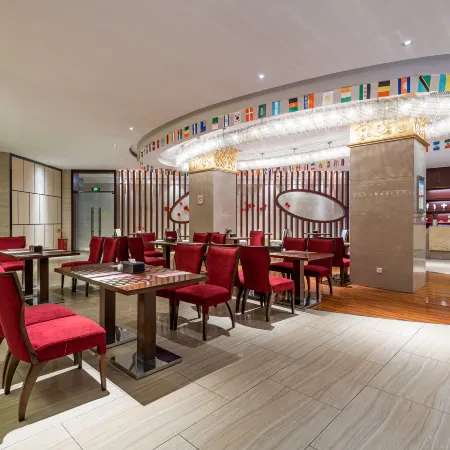 Zunyi Meitan Tianhu International Hotel (the world's first pot of tea culture park)