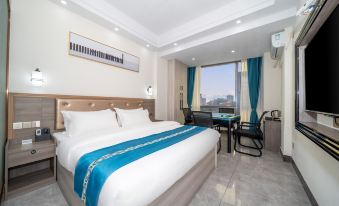 Jianghao Convenience Hotel (Hechi Huanjiang Jiangbin Road)