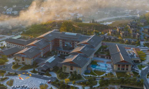 GRAND SKYLIGHT INTERNATIONAL HOTEL  LINGBO
