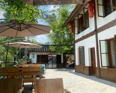 Kaiyang Xinsu Qingdingge Homestay Hotels in Kaiyang