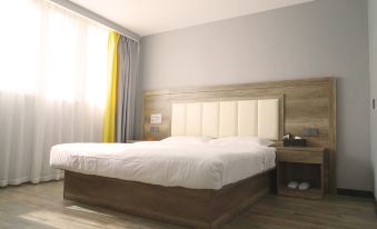 Sihong Oriental Pearl Hotel (Jianshe South Road)