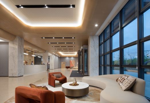 3. 글로리아 플라자..