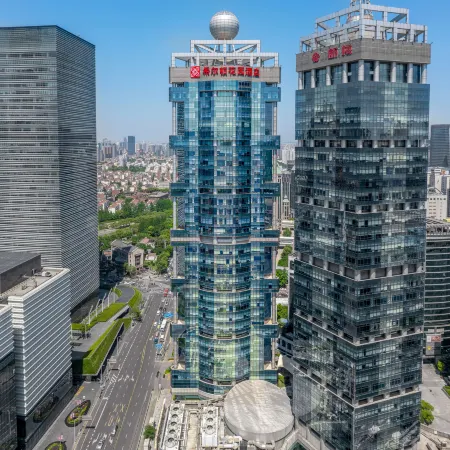 Hilton Garden Inn Shanghai Lujiazui Отели рядом с достопримечательностью «Башня Цзинь Мао»