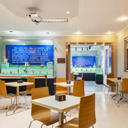 Shuntao Hotel (Zibo Wanxianghui Badaji Branch)
