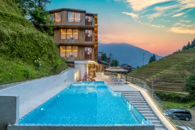 Yunxi Shang Viewing Homestay (Longji Terraces Thousand-Floor Sky Ladder Observation Deck) Hotels near Tiantouzhai