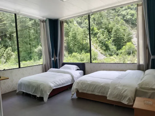 Li County Yijia Inn Homestay - Dağ Manzaralı