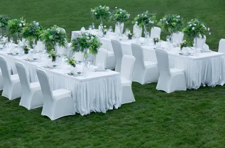 Hualuxe Yibin Hotel  by lHG Отели рядом с достопримечательностью «Li Zhuang Lv You»