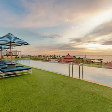 巴魯納智選假日酒店 鄰近傑爾曼海灘（Jerman Beach）的酒店