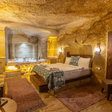 Tale Cave Inn