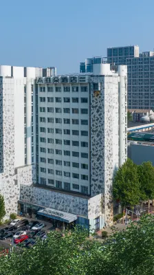 Atour Hotel (Ji'nan Yingxiongshan Road) Hotels in der Nähe von Houlong Commercial Street