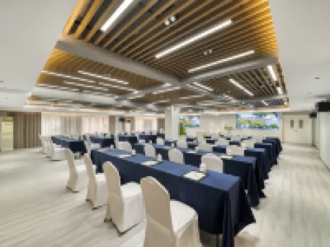 Anji International Holiday Hotel