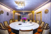 Peach Blossom Island Wild Luxury Homestay