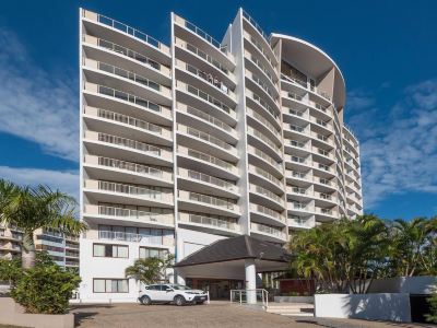 Broadbeach Savannah Resort