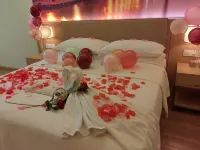 Vienna  Hotel（Pubei Investment Building Aoyuan Square） - parking