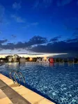 Vienna International Hotel (Haikou Binhai Avenue Xixiu beach branch) - Beach