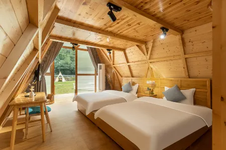 yijianrugu log cabin