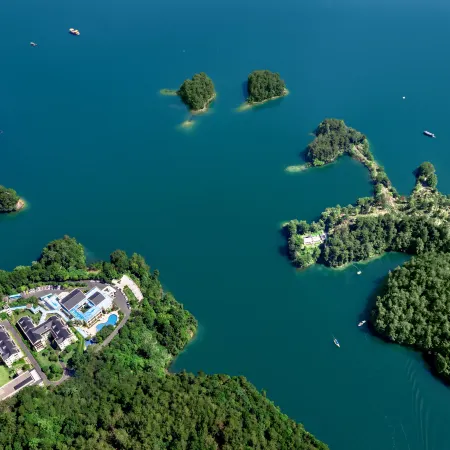 Blue City. Anyi Resort Qiandao Lake County