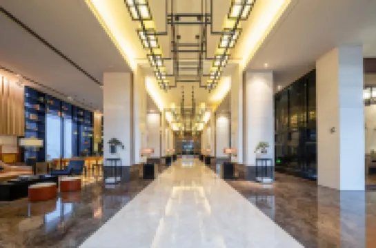 Guigang Railway Station UEASY Hotel