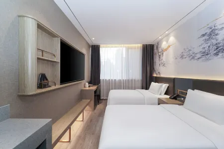Weiting Hotel (Shanghai People's Square Subway Station Changzheng Hospital Branch)