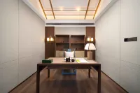 Tongren Zhongnanmen Ancient City·Fengyi Fanju Hotels in Tongren