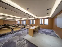 Jiujiang Jiulong Yunjing Hotel at 98 Flood Control Memorial Square, Balihu New District Hotel a Jiujiang