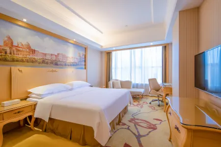 Vienna International Hotel (Shenzhen Qianhai Happy Bay Hotel)