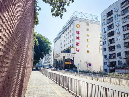 Shenzhen Jincheng Hotel (shenzhentiyuzhongxinPark Yinhu Subway Station)