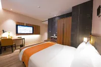 Homeinn Plus Hotel (Zhangye West Railway Station)